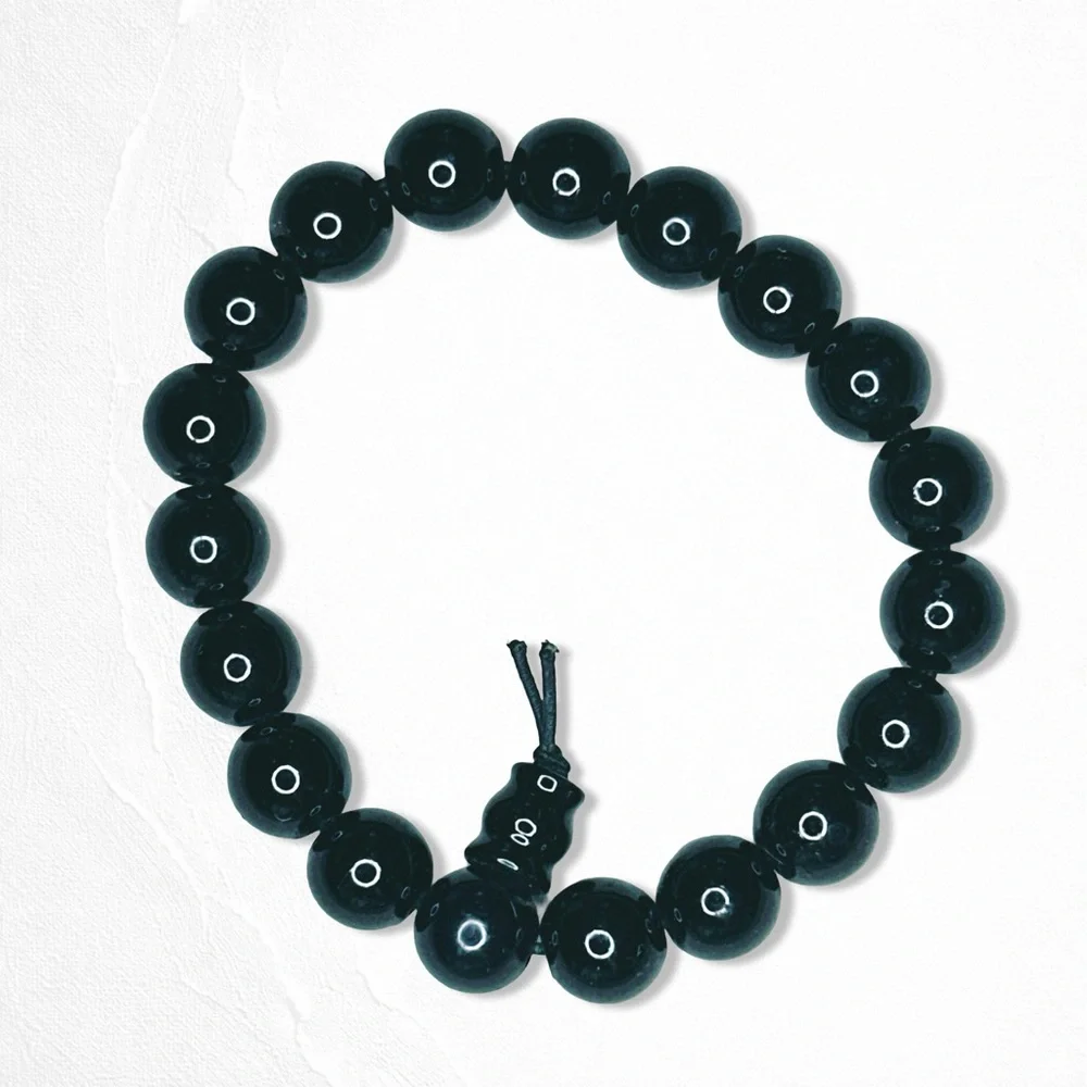 6116gc. Black Stone Stretch Bracelet